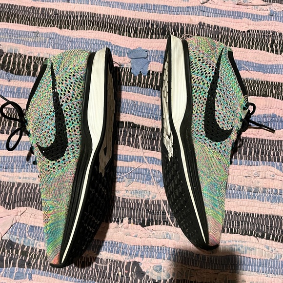 Nike Flyknit Racer - Picture 5 of 5